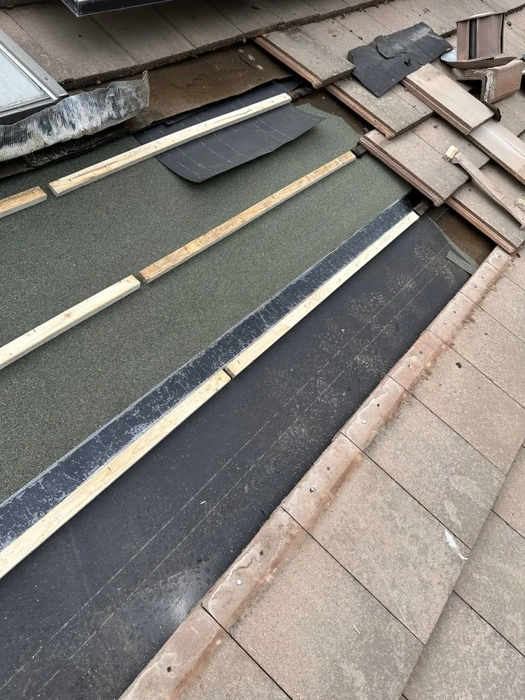 Slide of Golden Heights Roofing