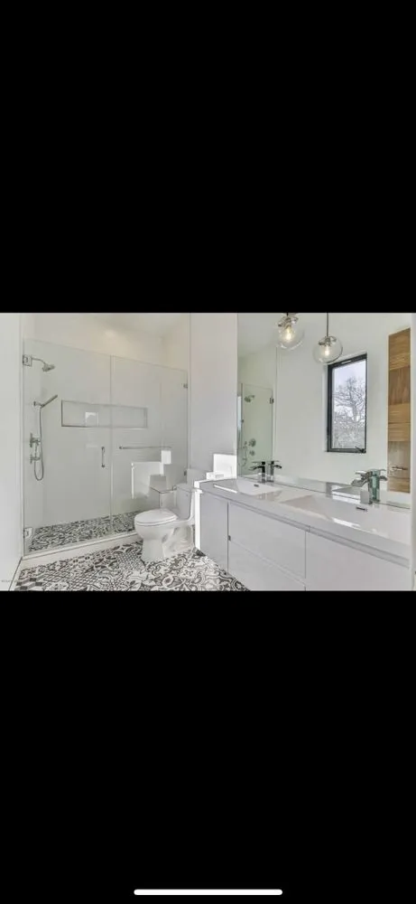 Slide of Golden Line Remodeling