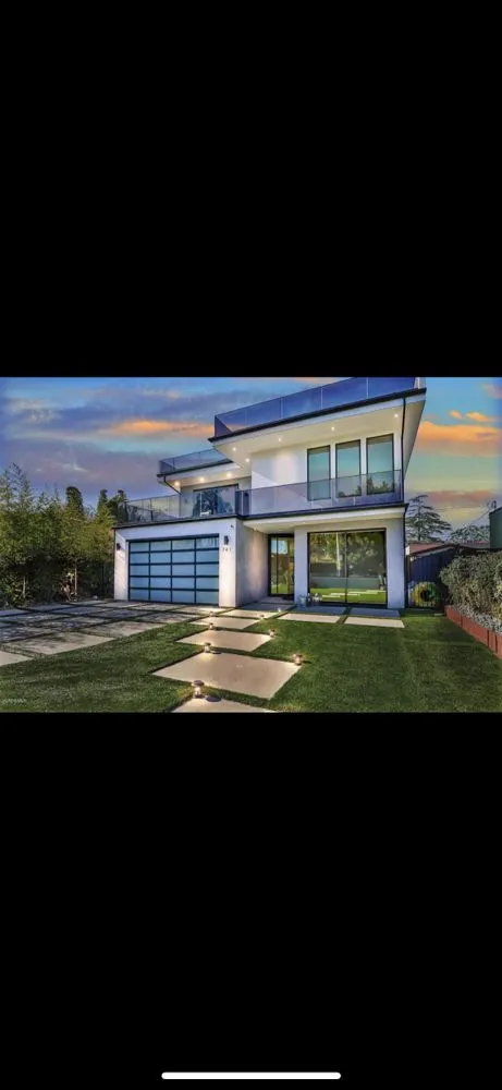 Slide of Golden Line Remodeling