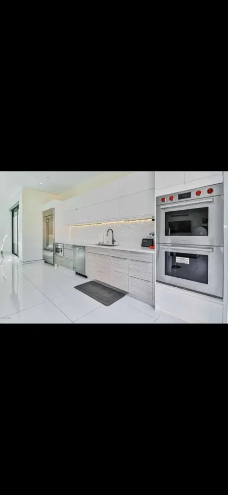 Slide of Golden Line Remodeling