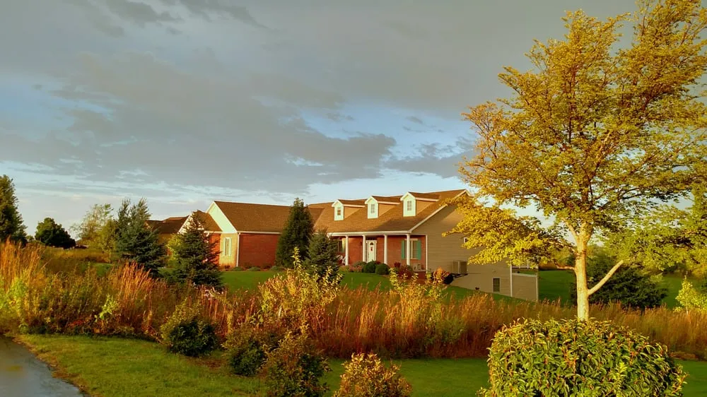 Local residential roofing service in Beaver Crossing, NE - Golden Rule Contractors