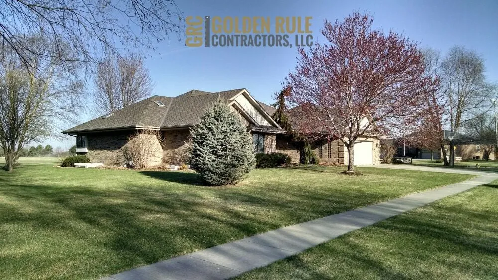 Top-rated roof inspection in Beaver Crossing, NE - Golden Rule Contractors