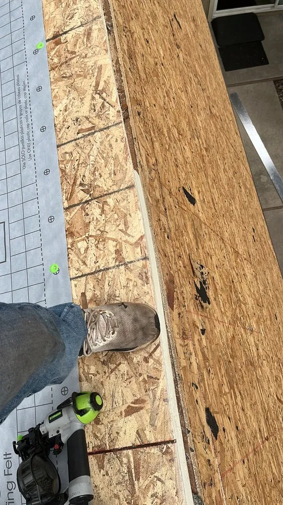 Slide of Golden Star Roofing & Solar