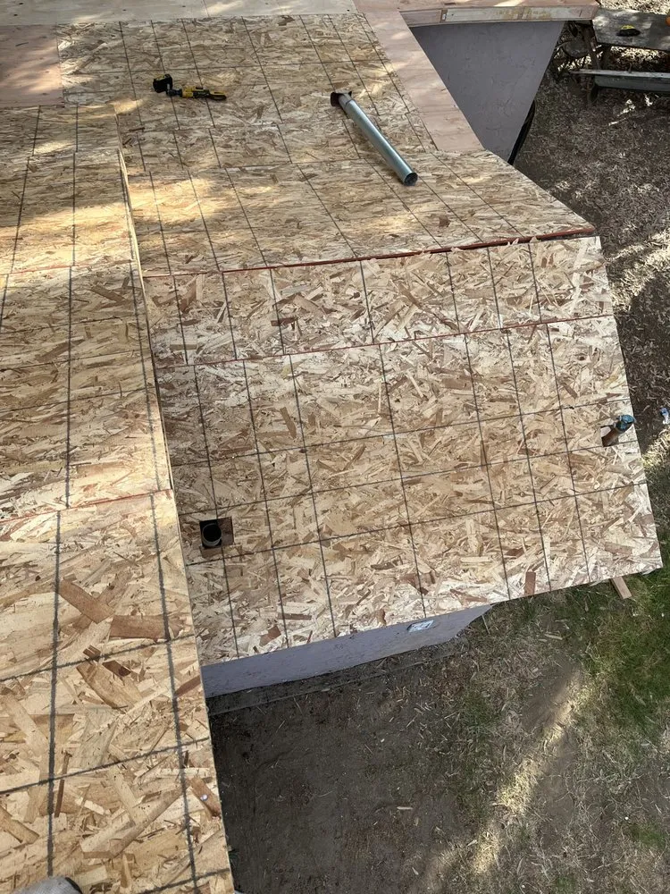 Slide of Golden Star Roofing & Solar