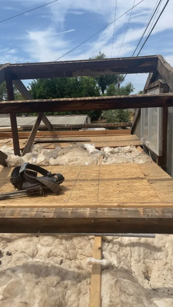 Slide of Golden State Roofing & Painting.