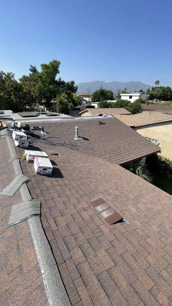 Slide of Golden Summit Roofing