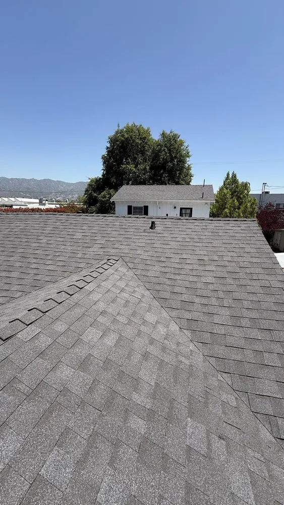 Slide of Golden Summit Roofing