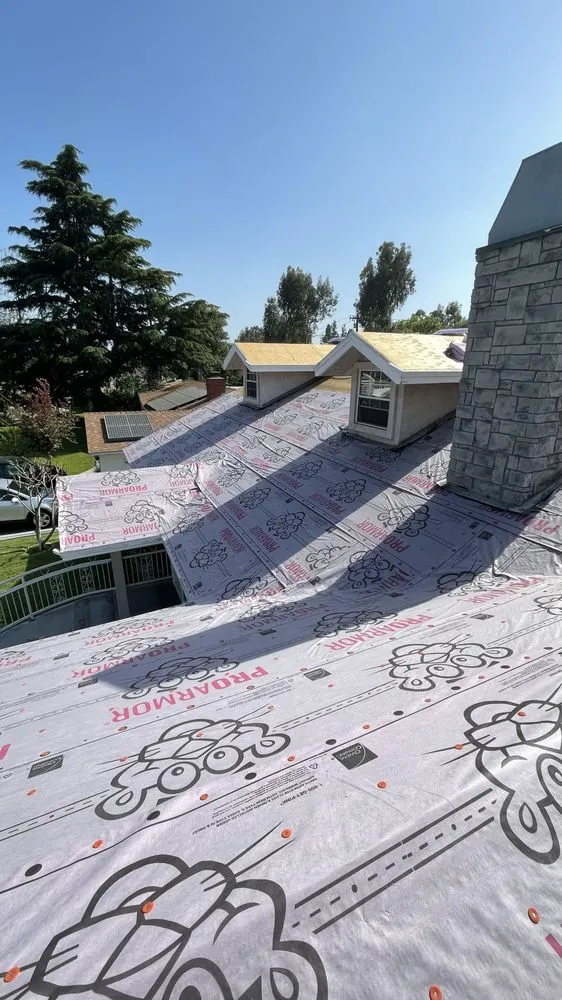 Slide of Golden Summit Roofing