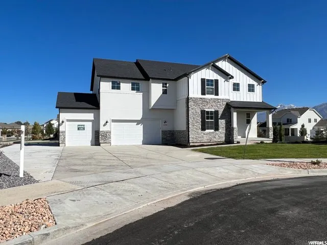 Slide of Golden Way Roofing