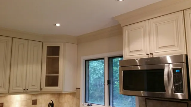 Slide of Goldenberg Roofing