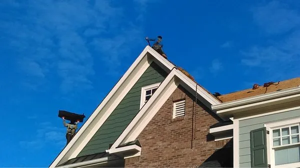 Goliath Roofing Logo