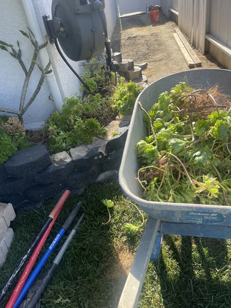 Slide of Gomez Construction