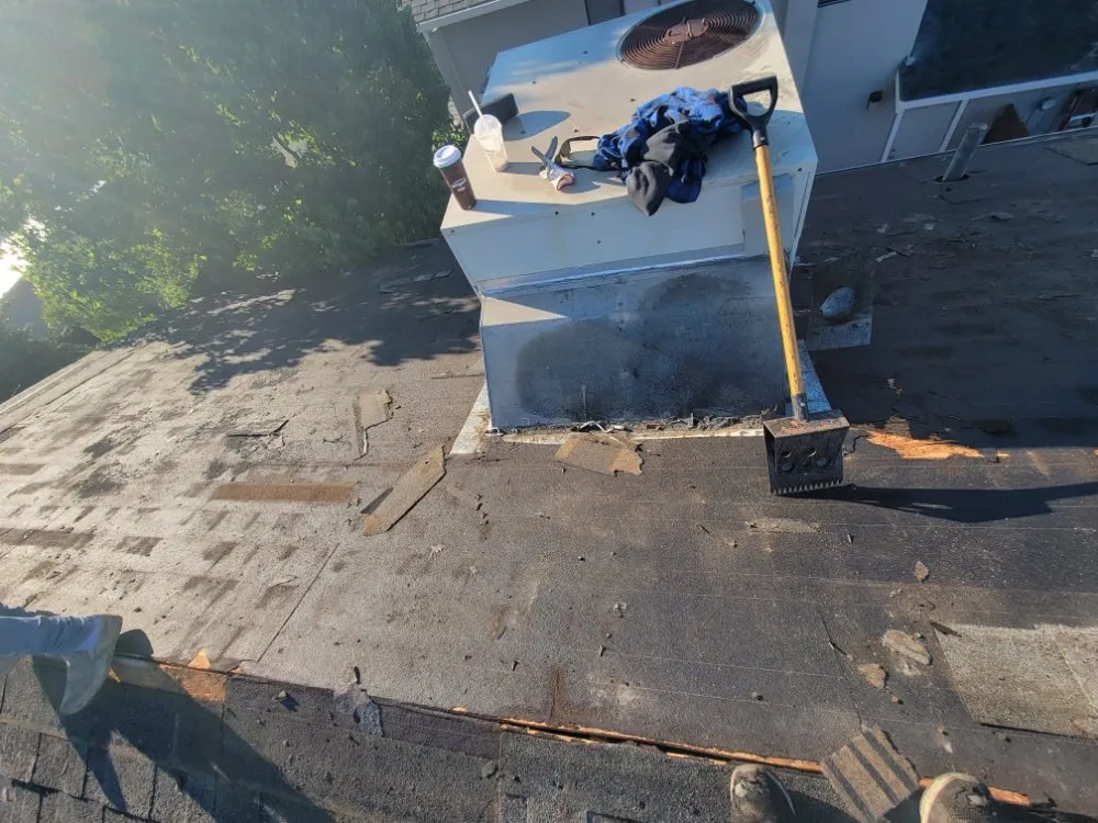 Slide of Gomez Diaz Roofing