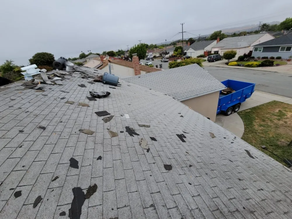 Slide of Gomez Diaz Roofing