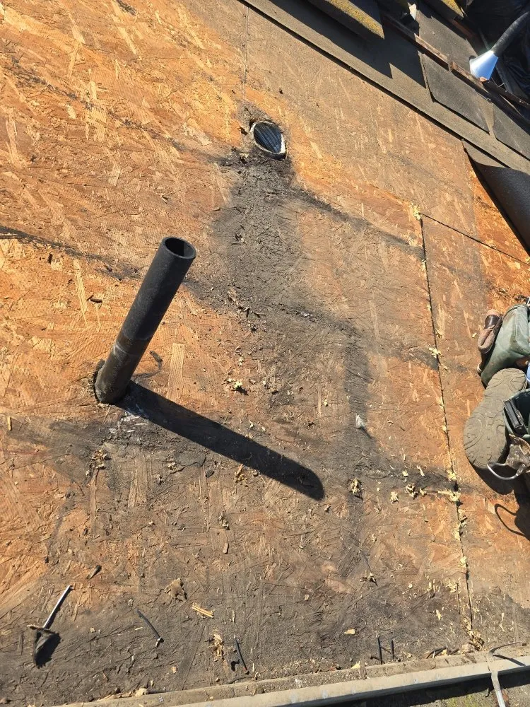 Slide of Gomez Diaz Roofing