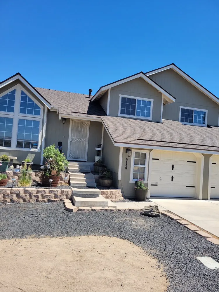 Slide of Gomez Roofing