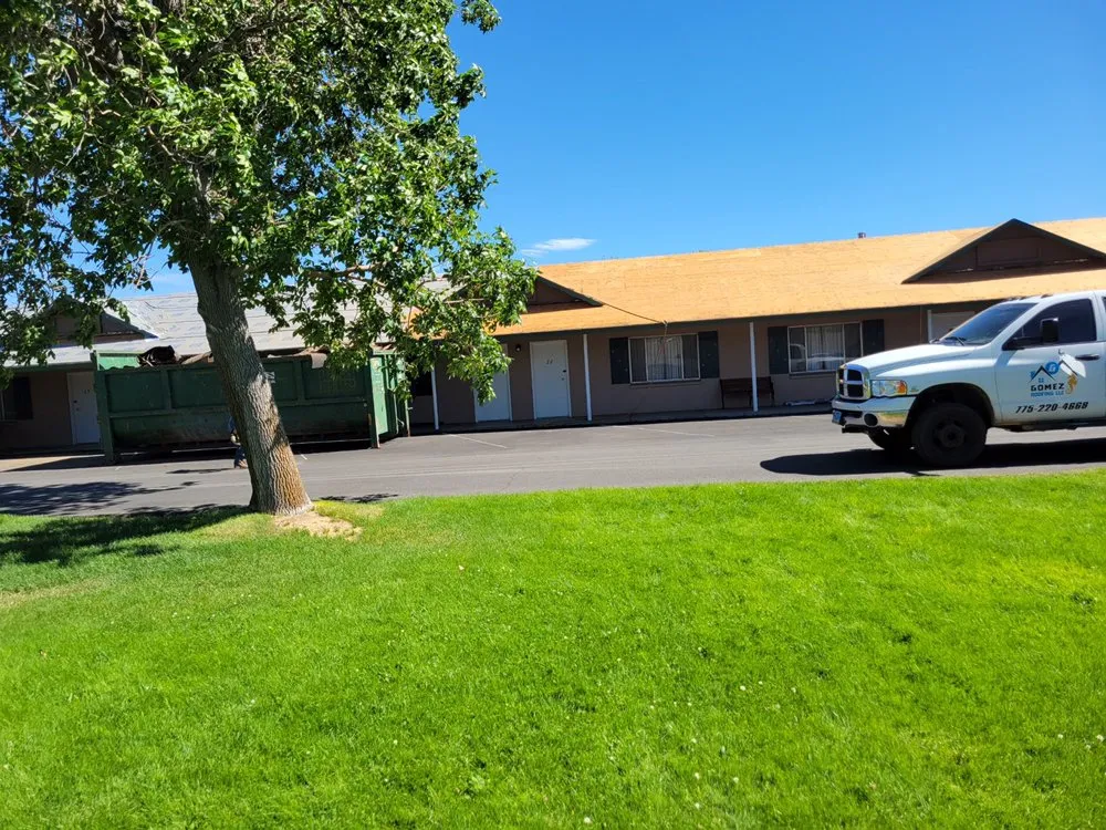 Slide of Gomez Roofing