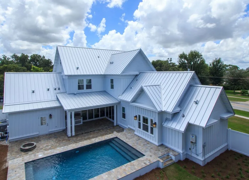 Slide of Gomez Roofing