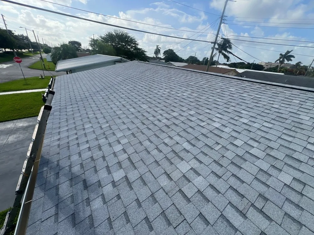 Slide of Gomez Roofing