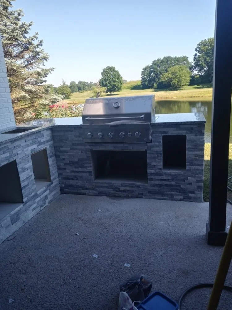 Slide of Gonzalez Construction