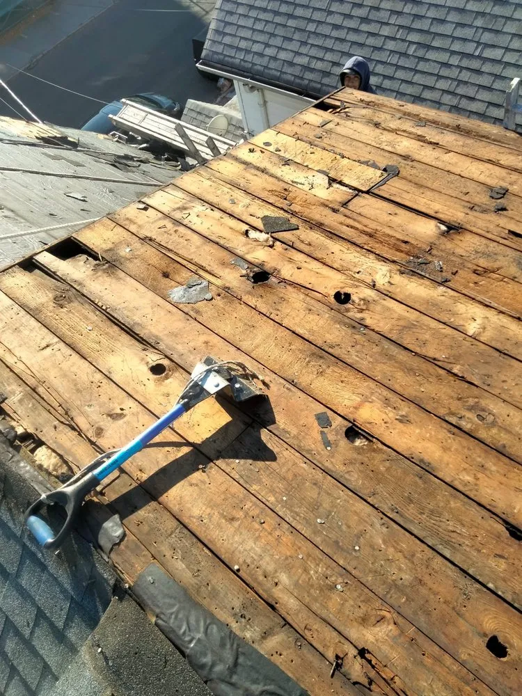 Slide of Gonzalez Mechanic & Multiservices