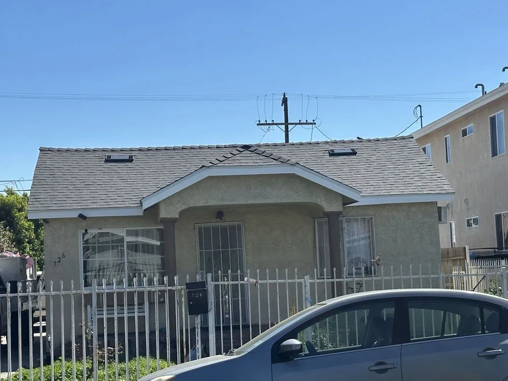 Slide of Gonzalez Roofing