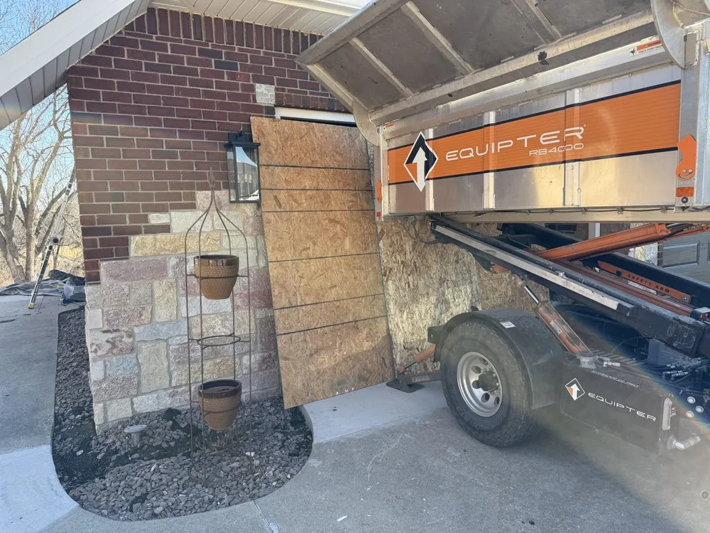 Slide of Gonzalez Roofing