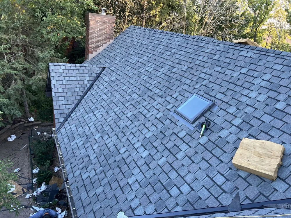 Slide of Gonzalez Roofing