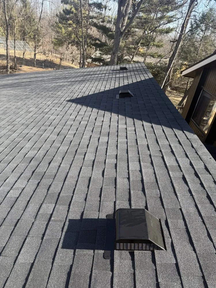 Slide of Gonzalez Roofing