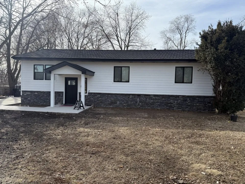 Slide of Gonzalez Roofing