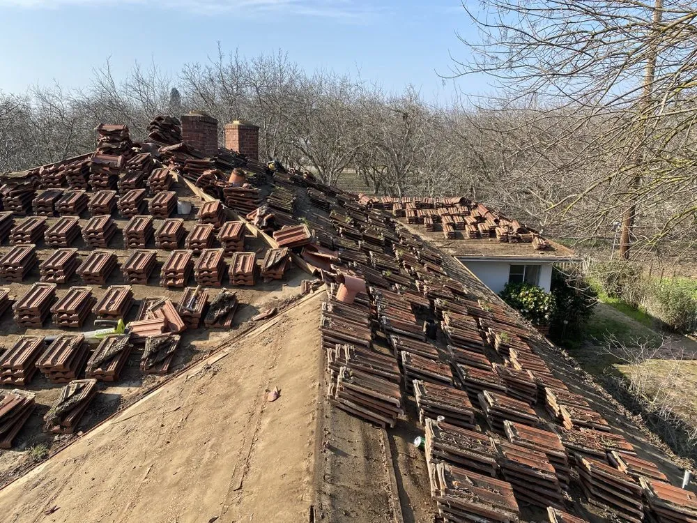 Slide of Gonzalez Roofing