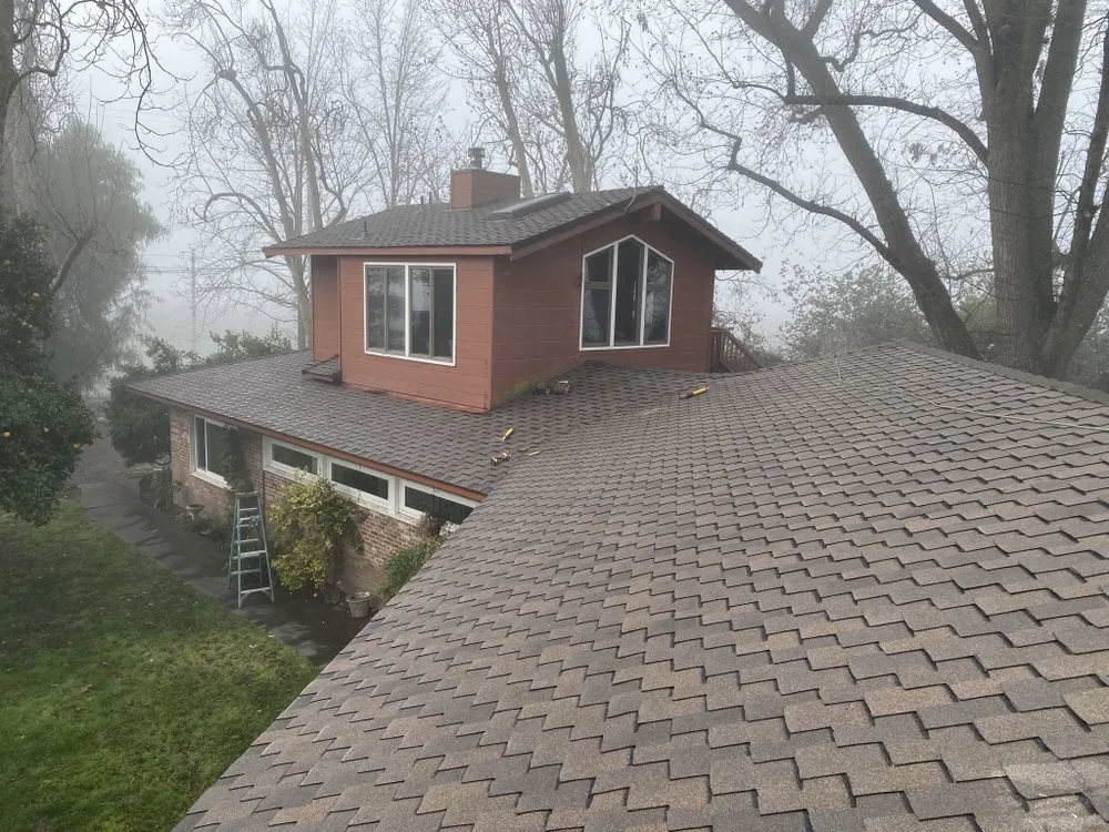 Slide of Gonzalez Roofing