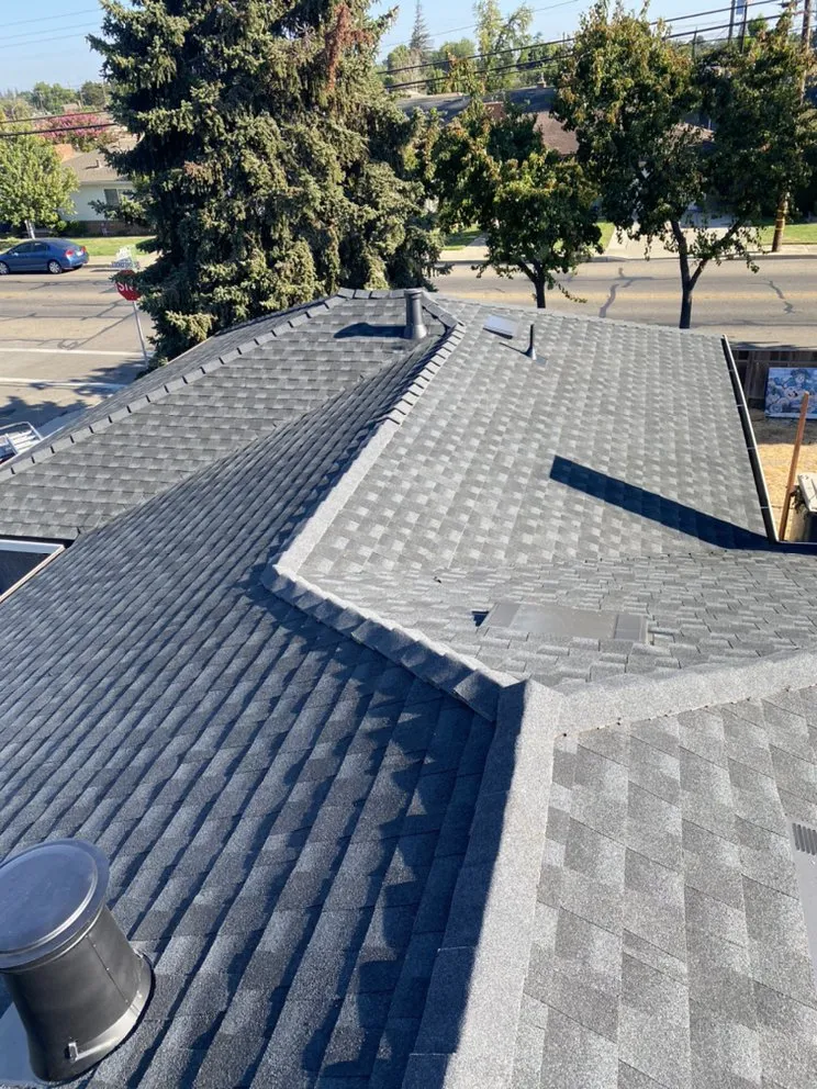 Slide of Gonzalez Roofing