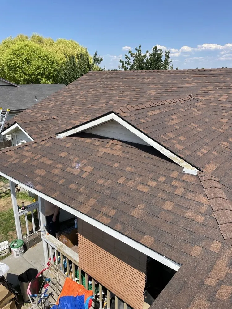 Slide of Gonzalez Roofing