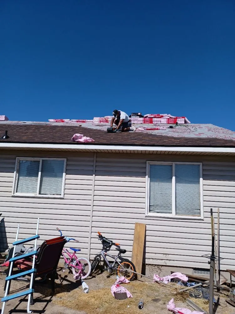 Slide of Gonzalez Roofing