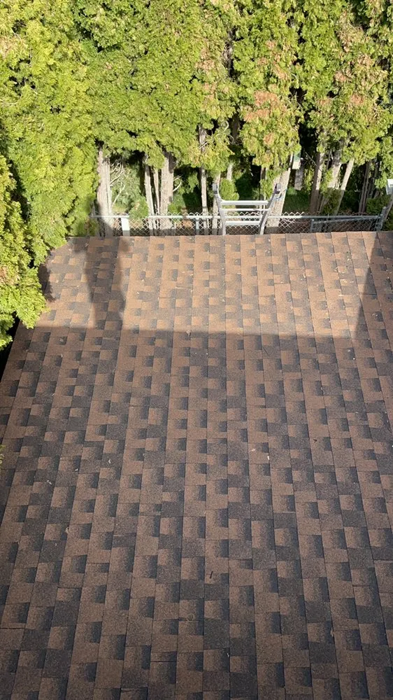 Slide of Gonzalez Roofing