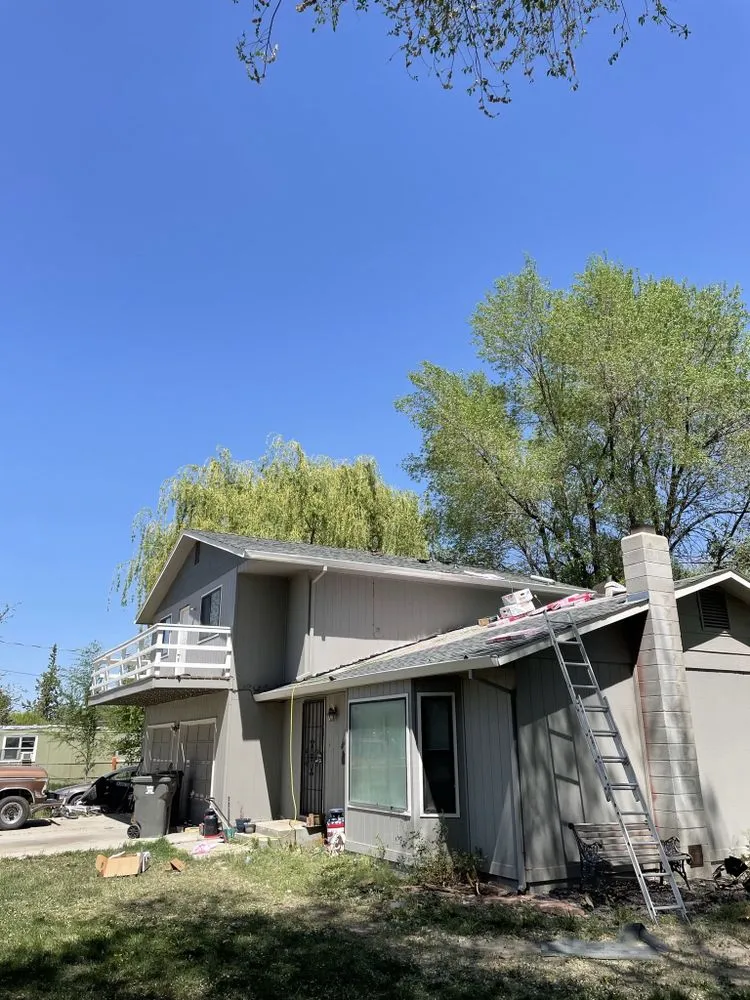 Slide of Gonzalez Roofing