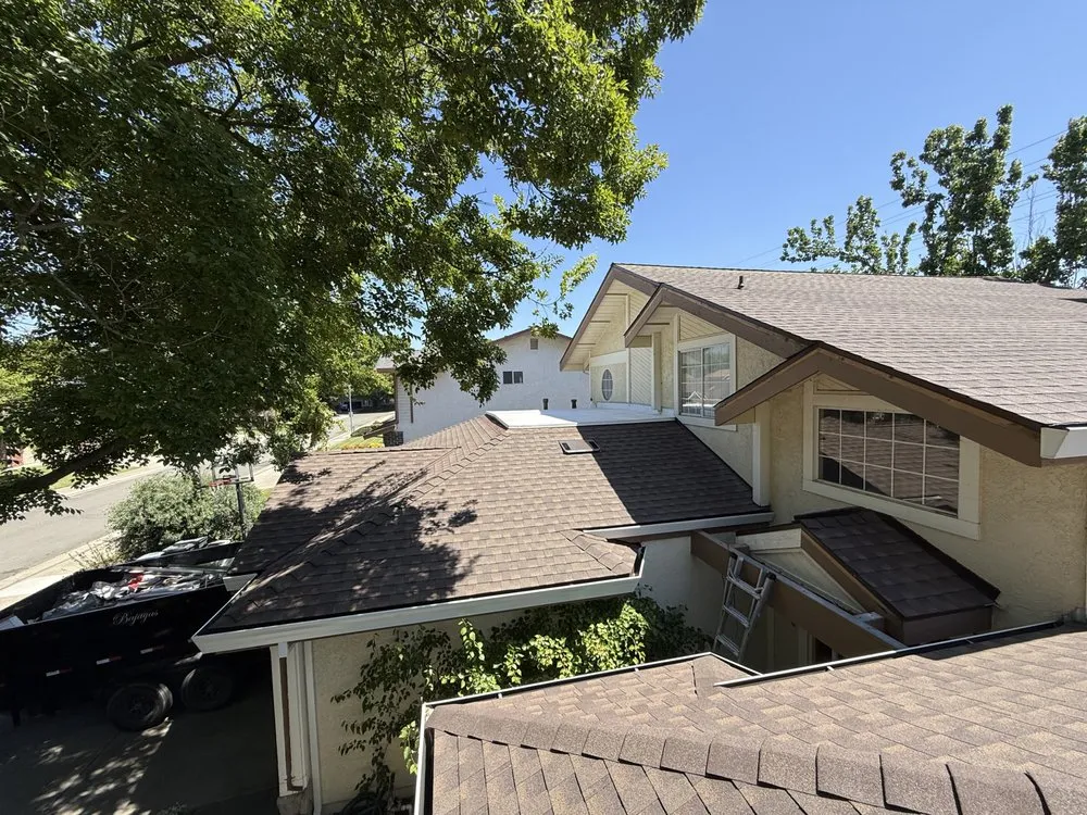 Slide of Gonzalez Roofing Pros