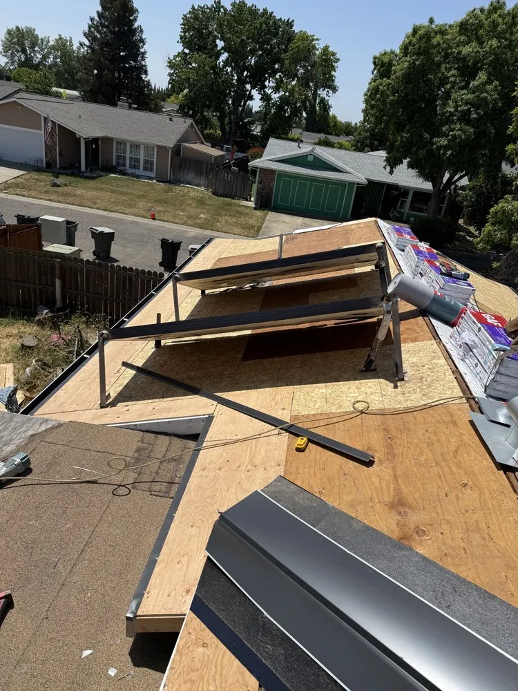 Slide of Gonzalez Roofing Pros