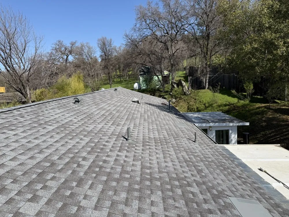 Slide of Gonzalez Roofing Pros