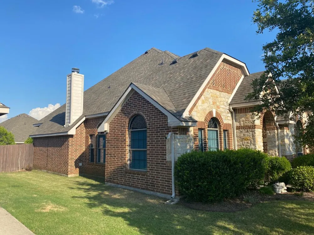 Slide of Gonzalez Roofing