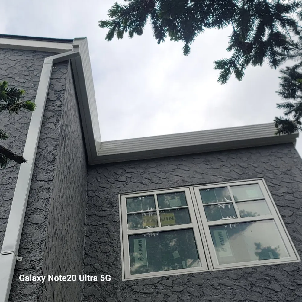 Slide of Gonzalez Roofing