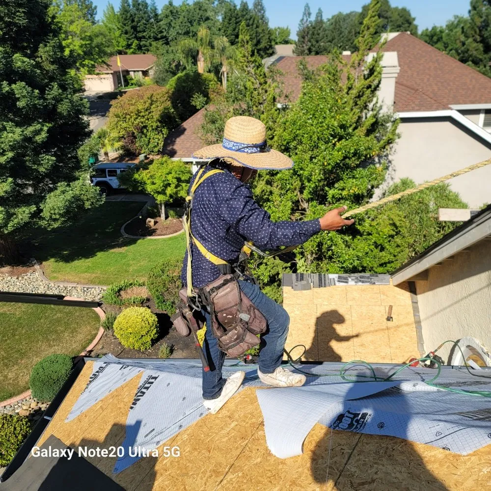 Slide of Gonzalez Roofing