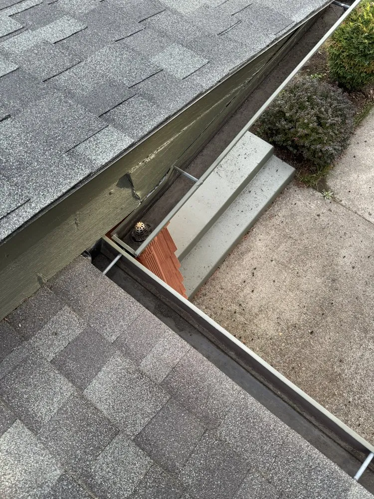 Slide of Good As New Roofing