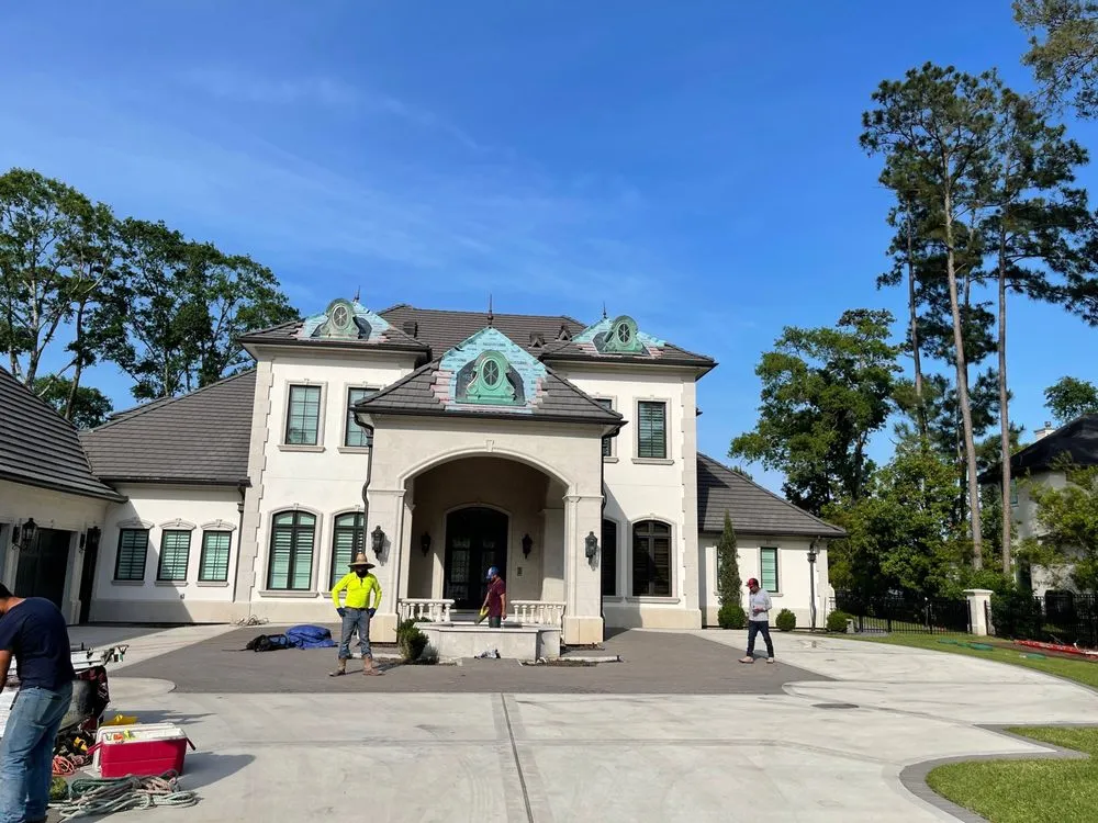 Slide of Good Guys Roofing