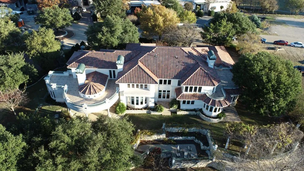 Slide of Good Guys Roofing