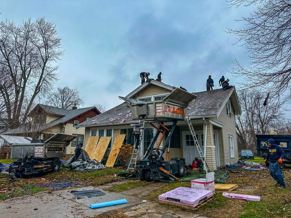 Slide of Good Guys Roofing
