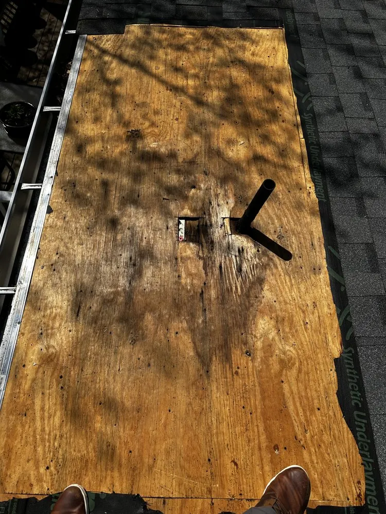 Slide of Good Hands Construction