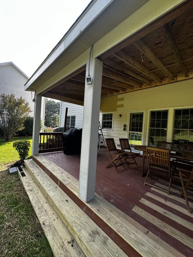 Slide of Good Hands Construction