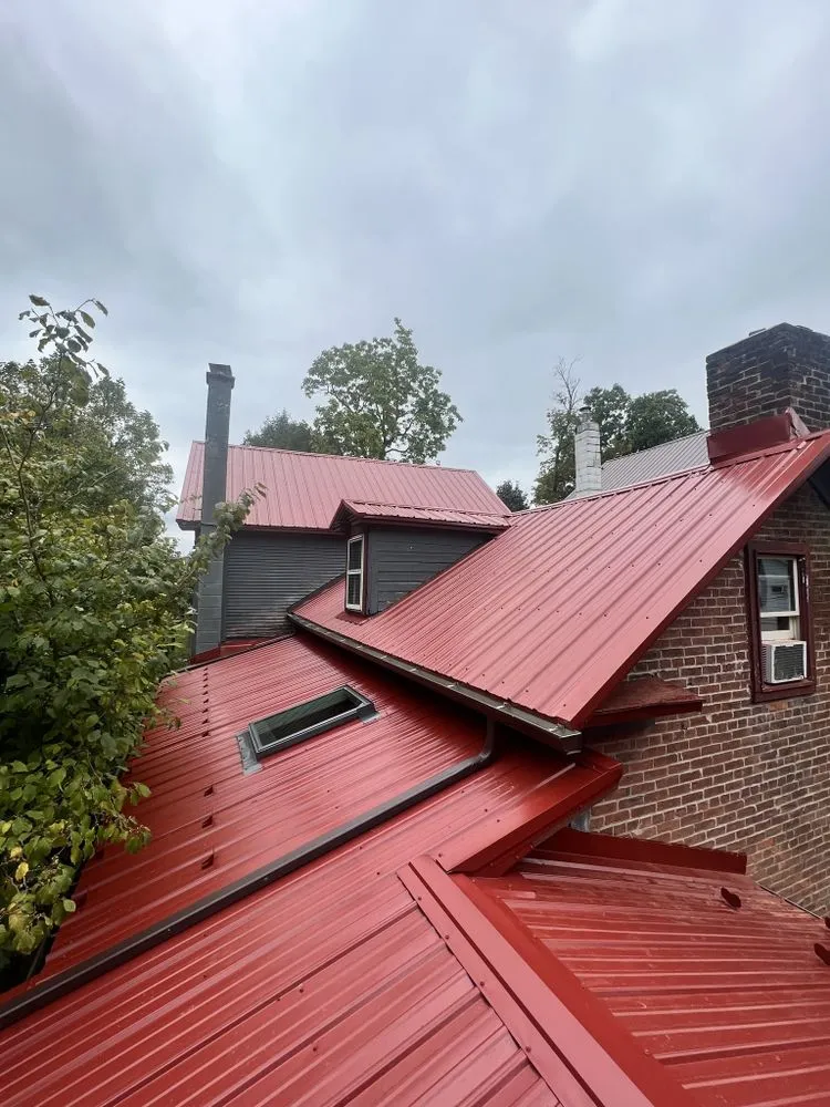 Slide of Good Hands Roofing